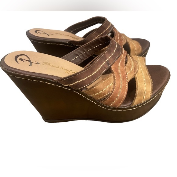 Passarela Brazil Terra Stitched Strap Leather Wedge Sandal; size 6 women’s - Picture 1 of 11